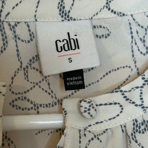 Cabi Ribbon Trim Blouse 4232 Ruffle Long Sleeve Button Up Women's Size Small - Picture 4 of 8